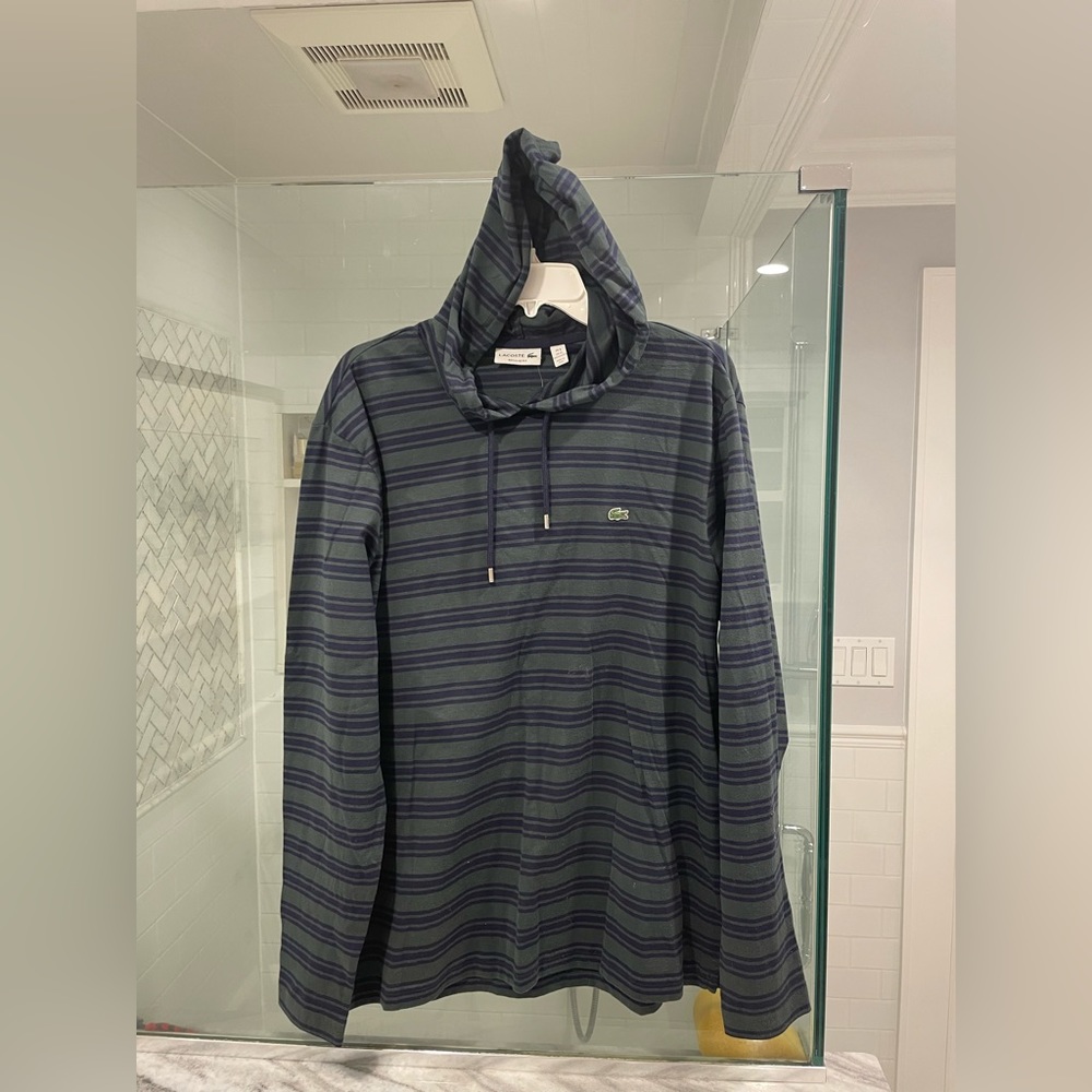 NWT Men’s Lacoste Light, Pullover hooded sweater